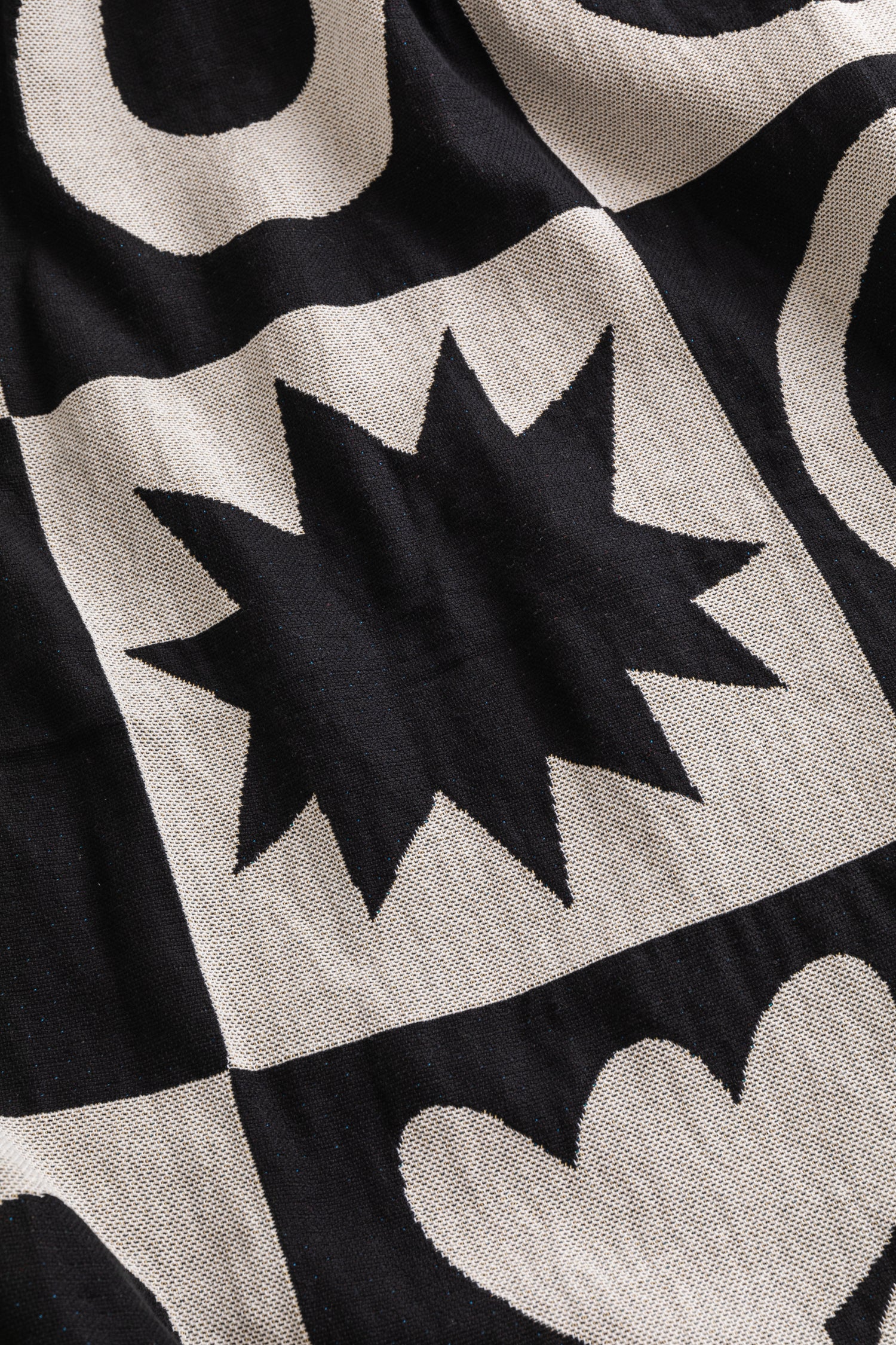 Folk Shapes Patchwork Throw Blanket - Black/White