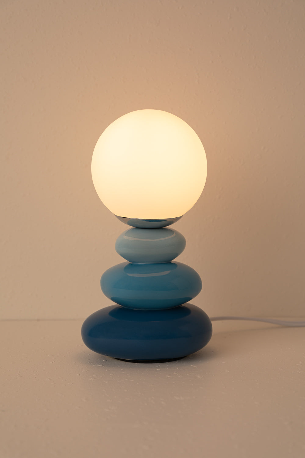 Mako Table Lamp in Blue